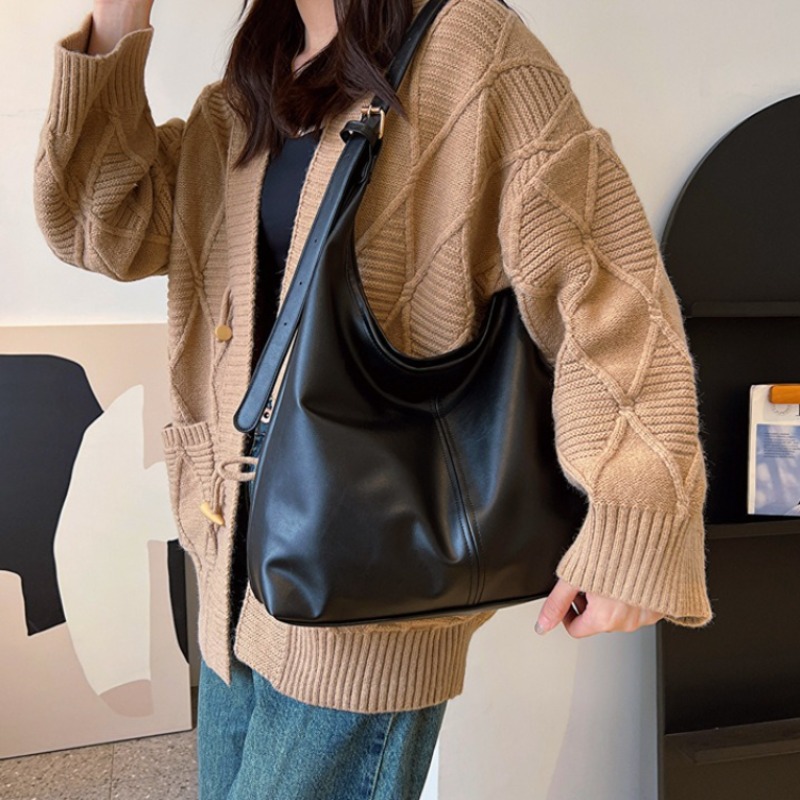 Soft Faux Leather Shoulder Hob - Leatherwork Workshop recension och pris