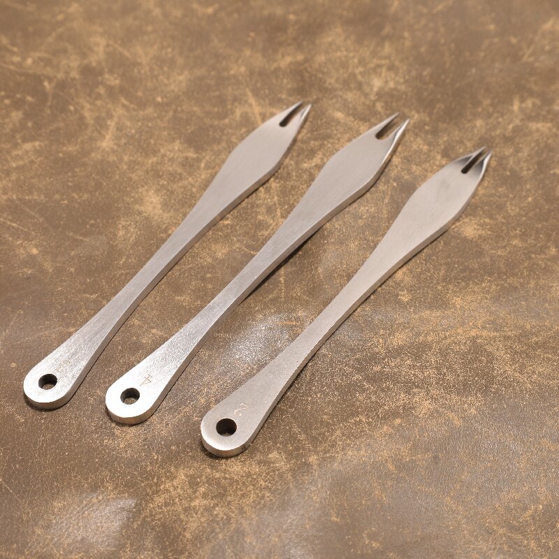 Adjustable Leather Wing Divide - Wing Divider Stitch recension och pris