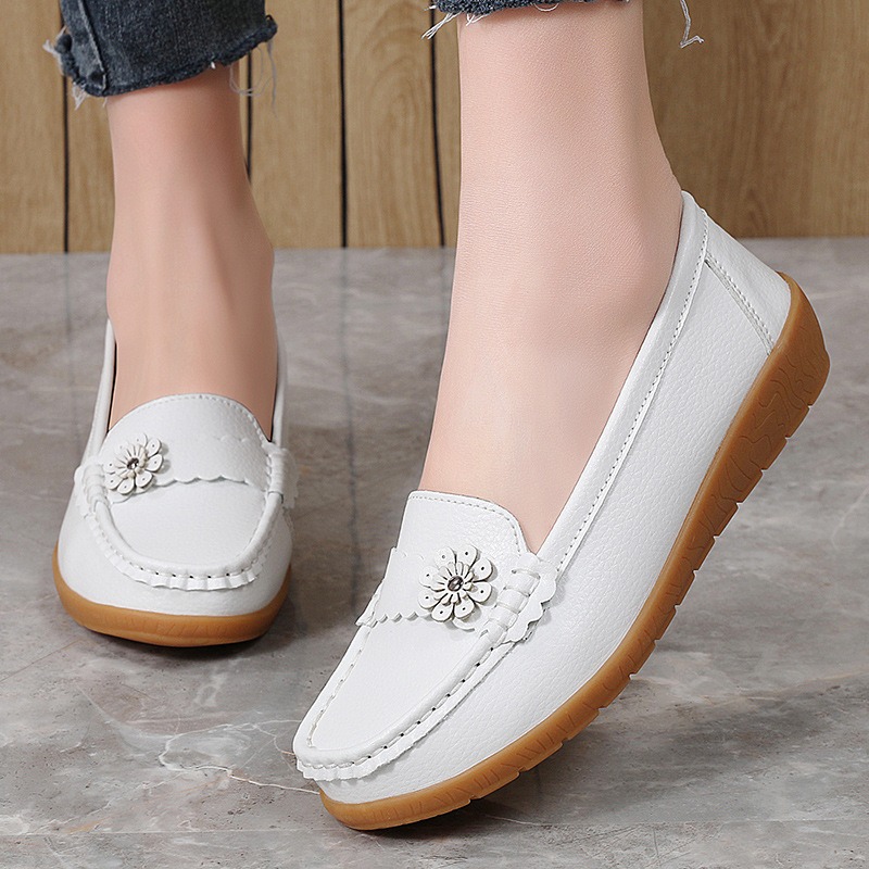 Women's Moccasins Solid Color  - Leatherwork Flowers recension och pris