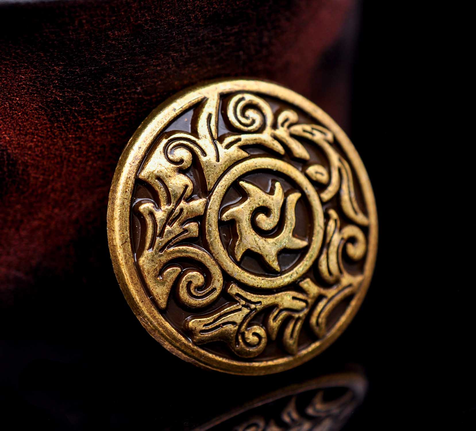 10PC 31*30MM Trabal BRASS SUN  - Leatherwork Flowers recension och pris